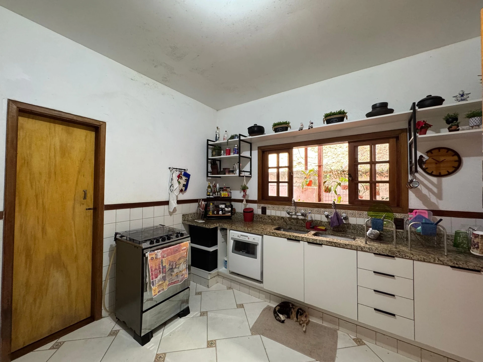Casa mobiliada com 5 quartos e escritório no imóvel — photo 47