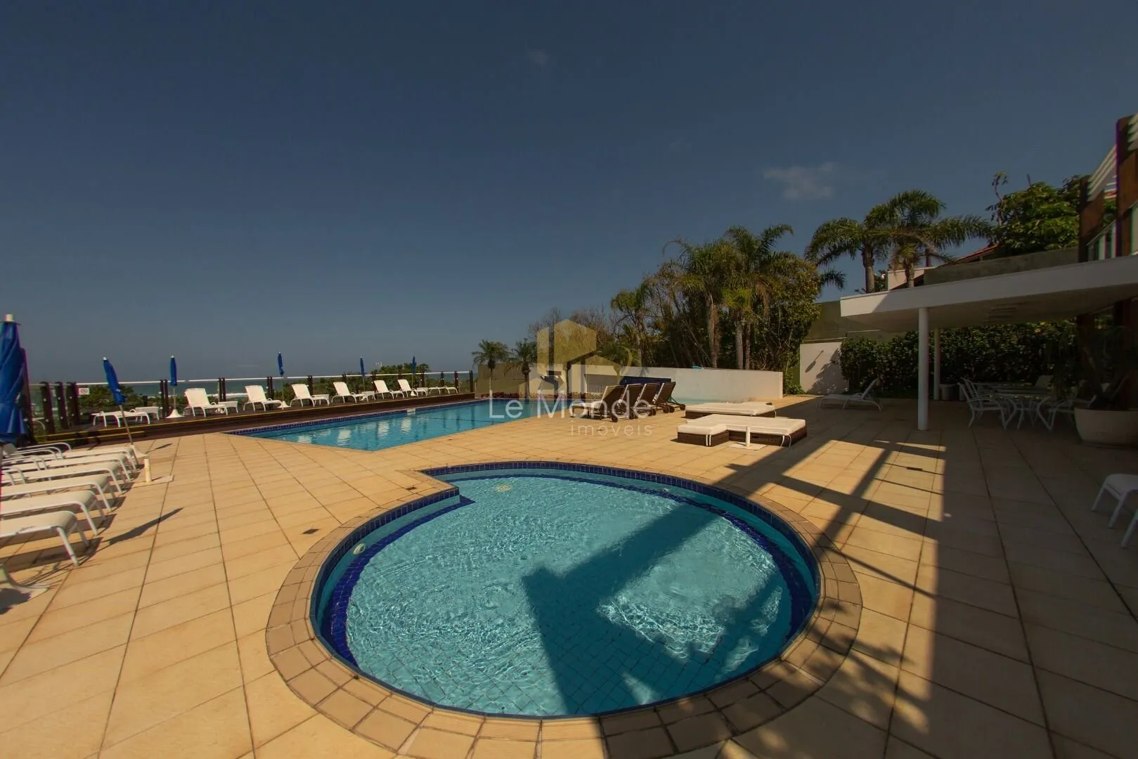 Apartamento amueblado con 4 dormitorios y 382 m² — photo 57