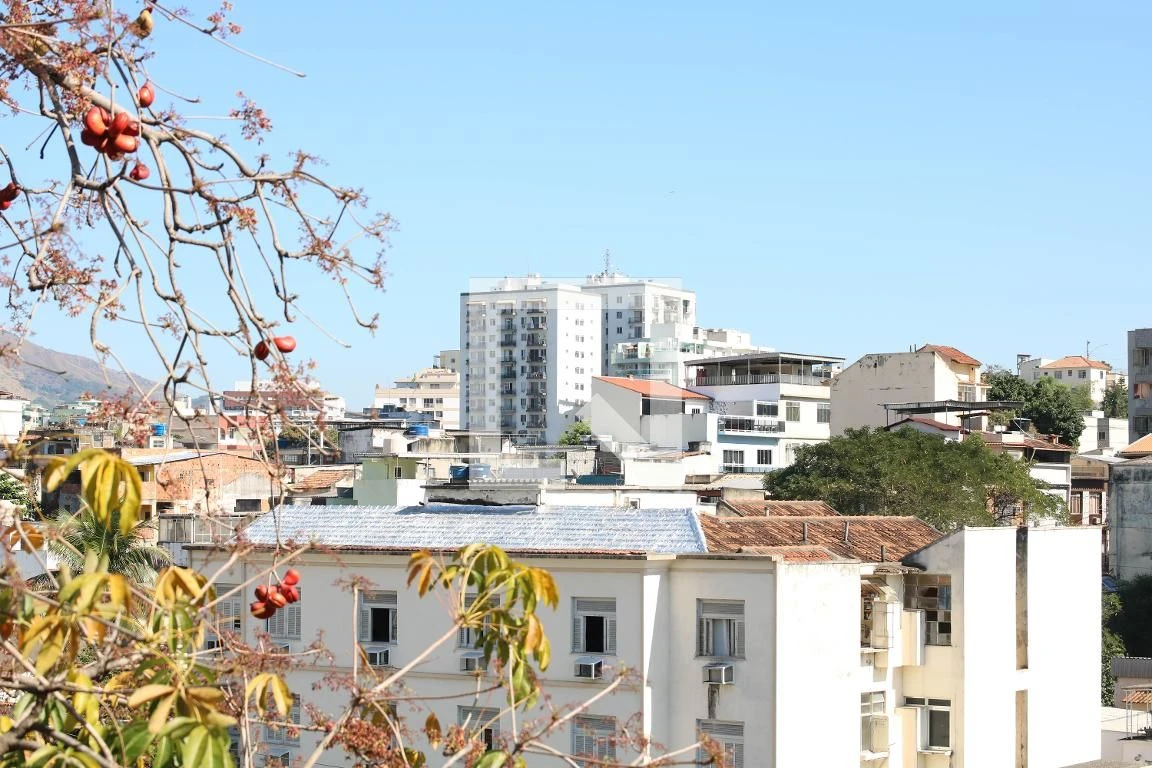 Apartamento com 2 quartos e cozinha fechada com fogão a gás — photo 8