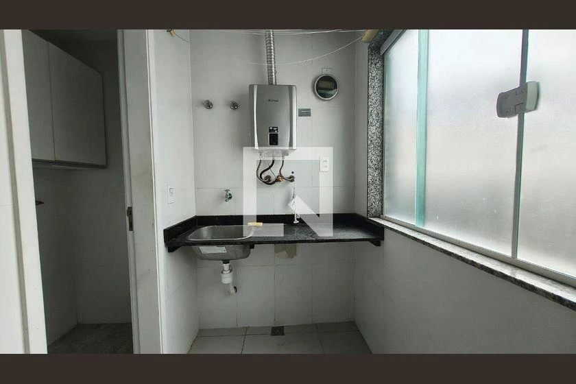 Balcony with a grill in a 3-bedroom apartment, 311 m² — photo 27
