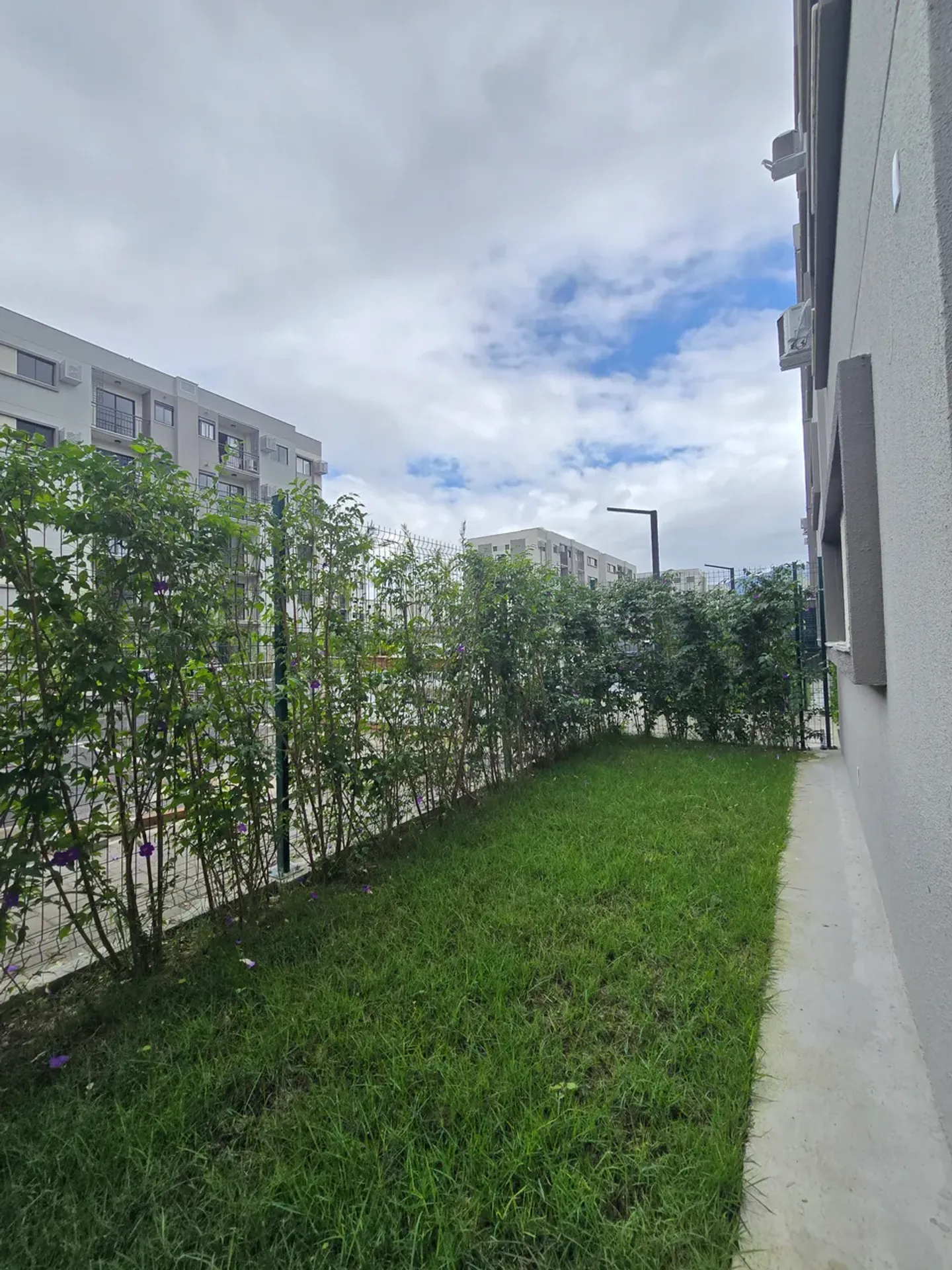 Garden apartment with 2 bedrooms and 1 bathroom — photo 35