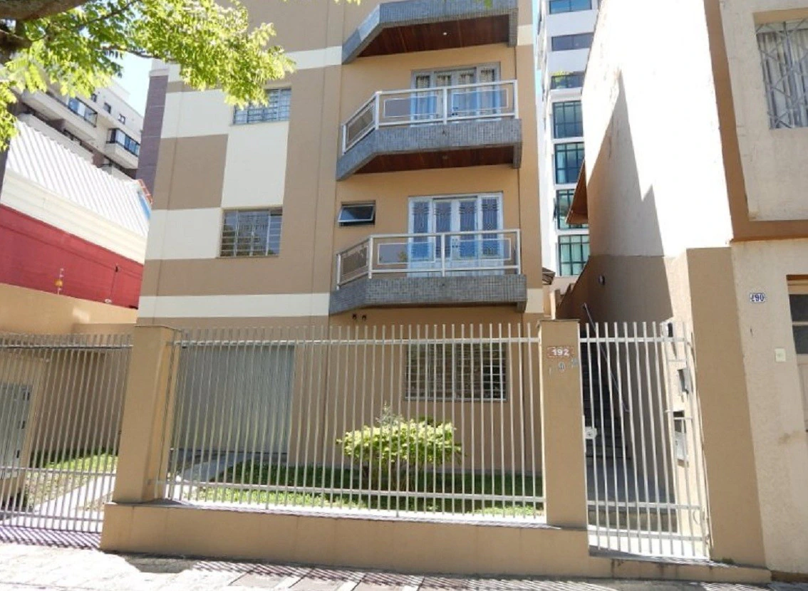 One-bedroom, 63 m² apartment in Curitiba — photo 10