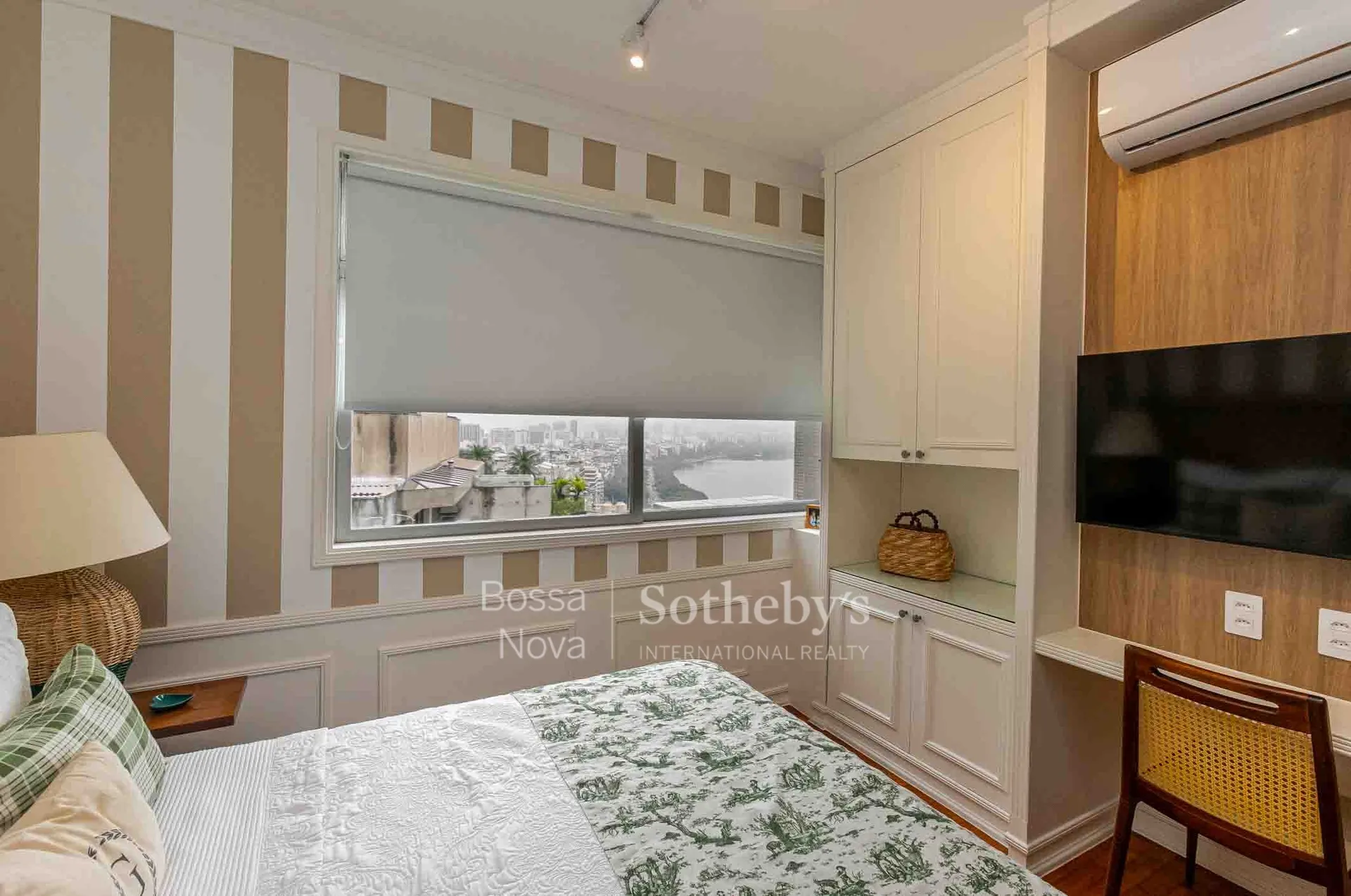 Furnished apartment, 155 m², with a dishwasher — photo 6