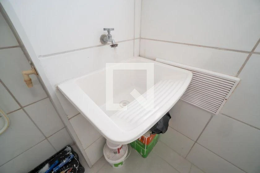 2-bedroom apartment in a building with a gym — photo 7