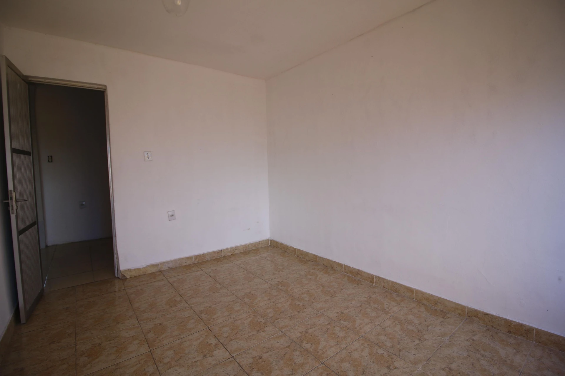 Casa para alugar com 2 quartos e 1 banheiro, sem vaga — photo 9