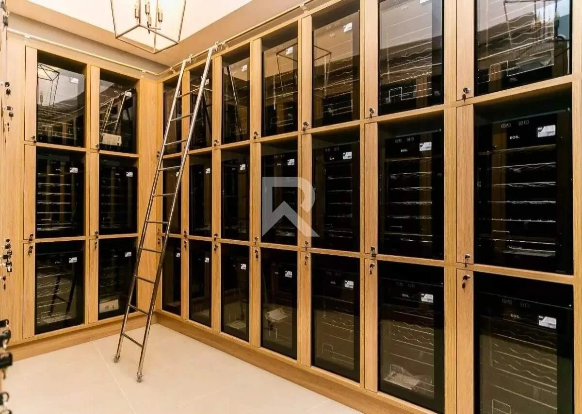 Apartment with 4 bedrooms, 255 m² and 4 parking spots — photo 46