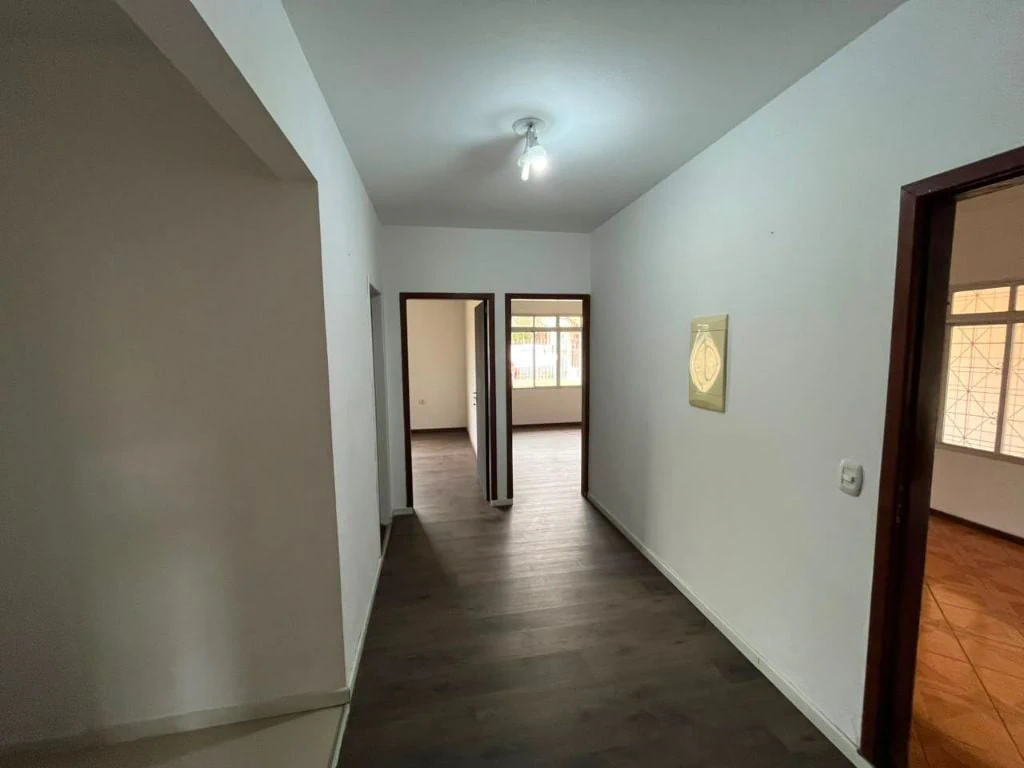 Casa de 190 m² con 5 dormitorios y 3 plazas de garaje — photo 3