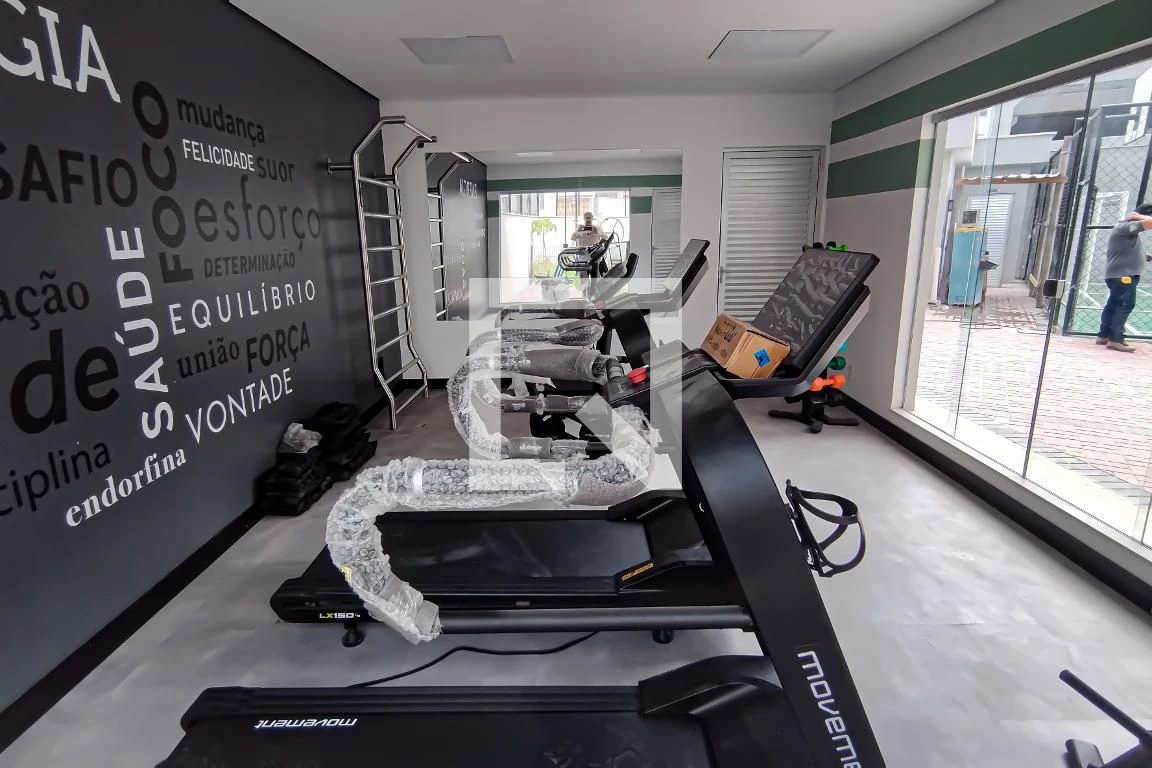 Apartamento de 2 quartos em condomínio com academia — photo 9