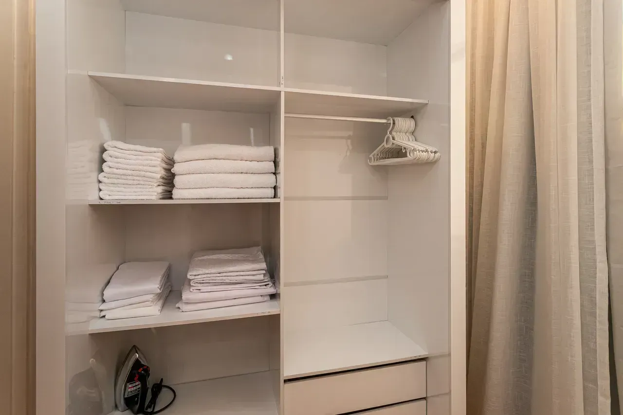 Apartamento de 90 m² com vista para as montanhas e closet — photo 32