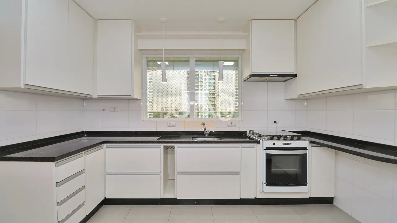 Орендна квартира з 4 спальнями та 329 м² — photo 13
