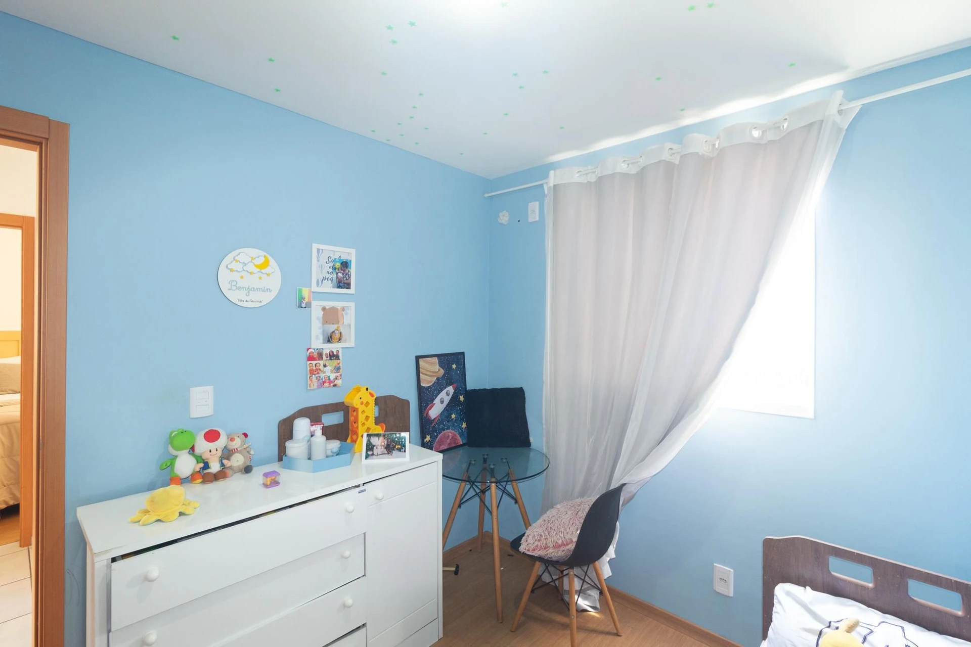 Furnished 2-bedroom apartment with an open-air pool — photo 12