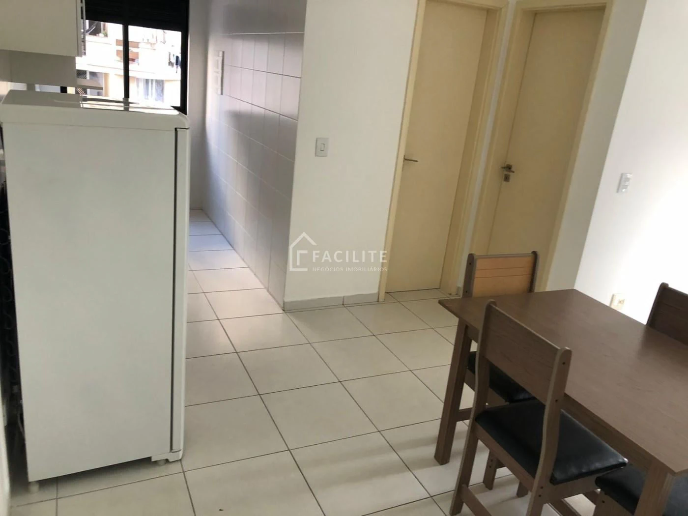 One-bedroom apartment with a washing machine in Curitiba — photo 11