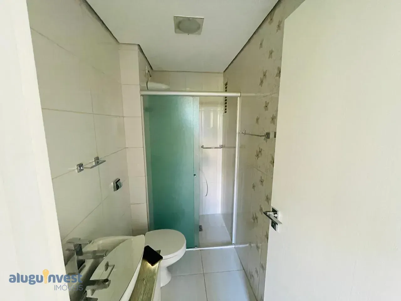 2-bedroom apartment with a washing machine in Florianópolis — photo 11