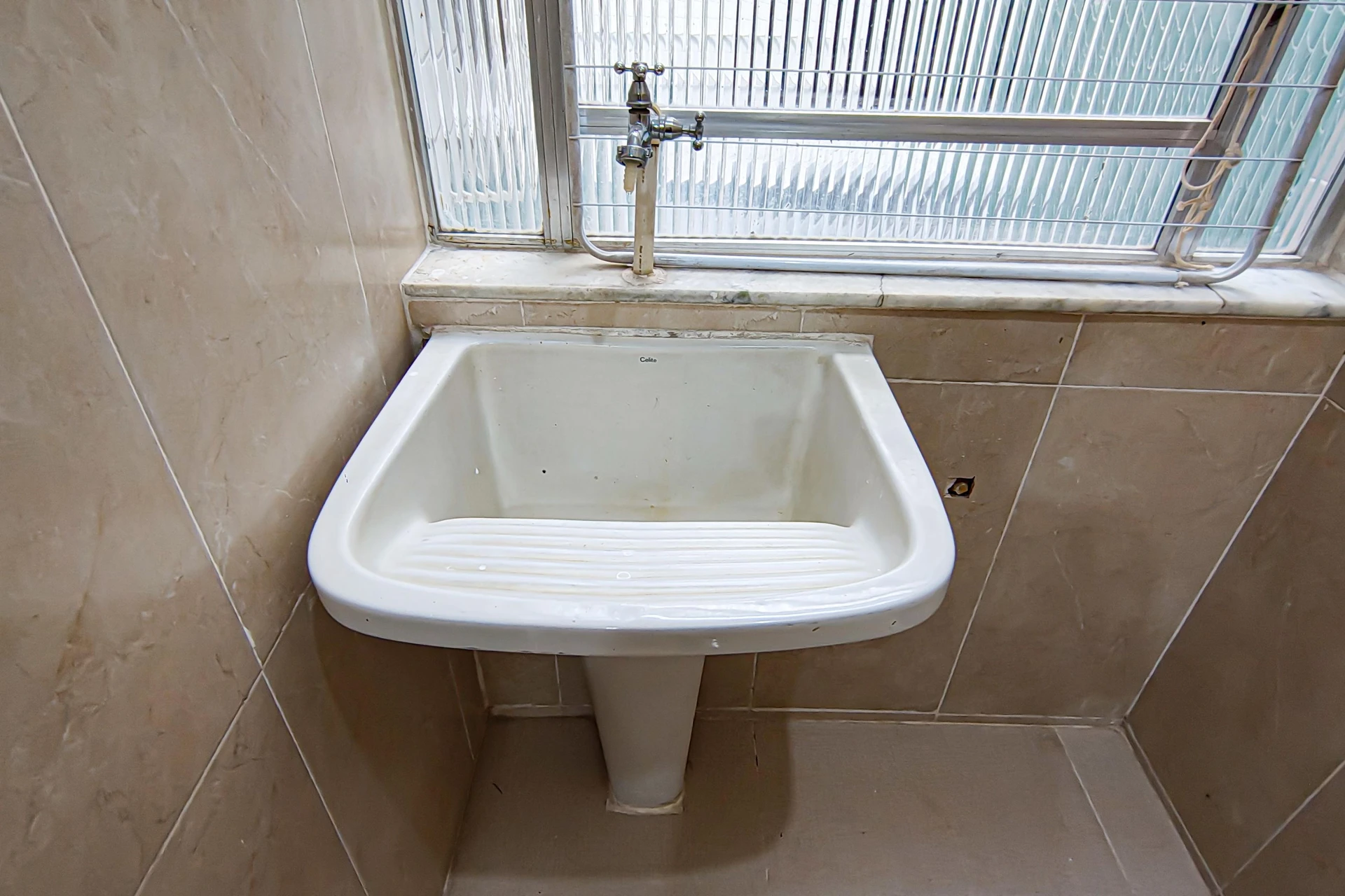 Деревянный пол или ламинат и 2 спальни: квартира 70 м² — photo 24