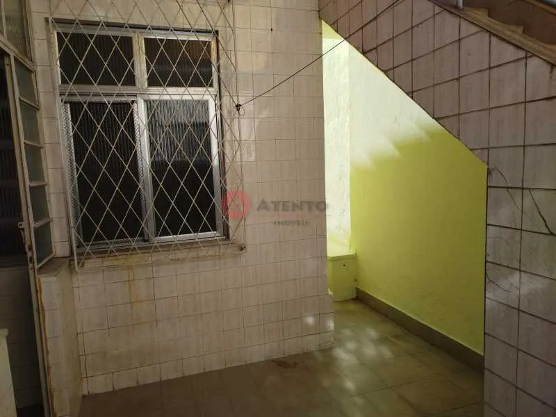 144 m² house with 3 bedrooms and a laundry area — photo 5