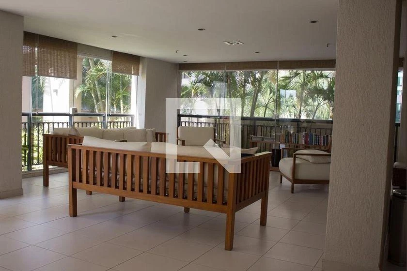 Glass-enclosed balcony in a 2-bedroom apartment, 69 m² — photo 6