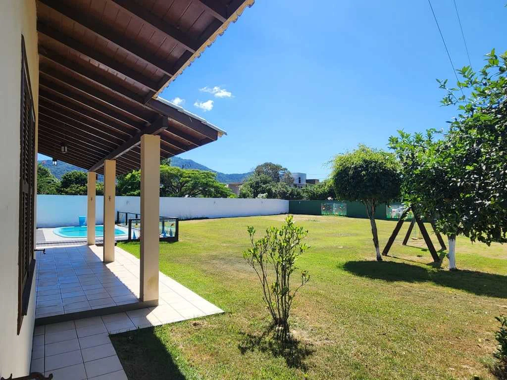 Casa de 3 dormitorios, 1 con baño propio, 131 m² — photo 13