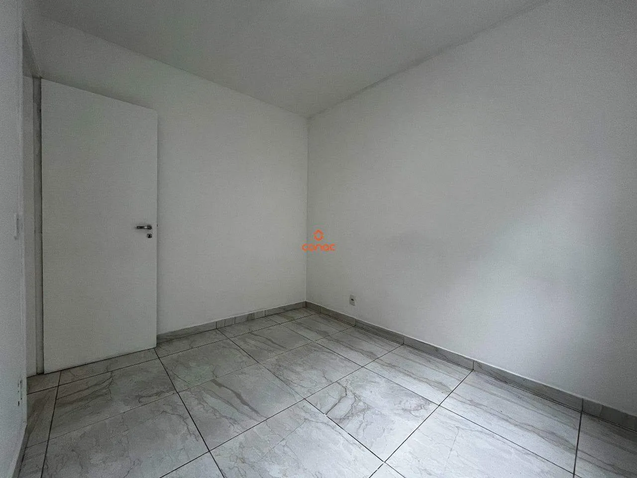 Apartamento de 2 habitaciones con balcón y 1 plaza de garaje — photo 20