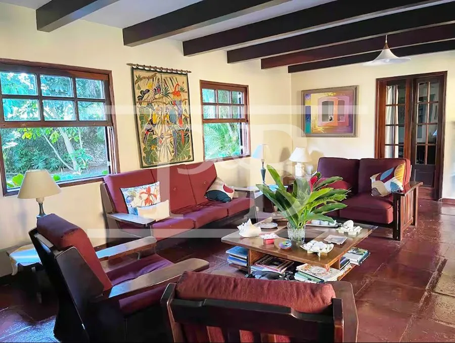 House with 4 bedrooms and 2 bathrooms, 440 m² and 2 parking — photo 8