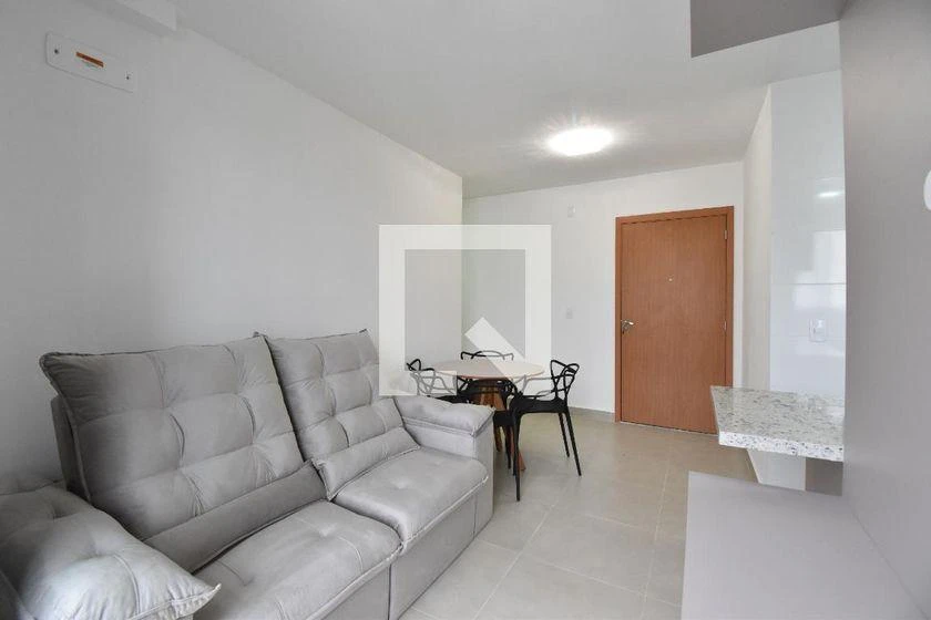 2-bedroom apartment with a home office in Curitiba — photo 9