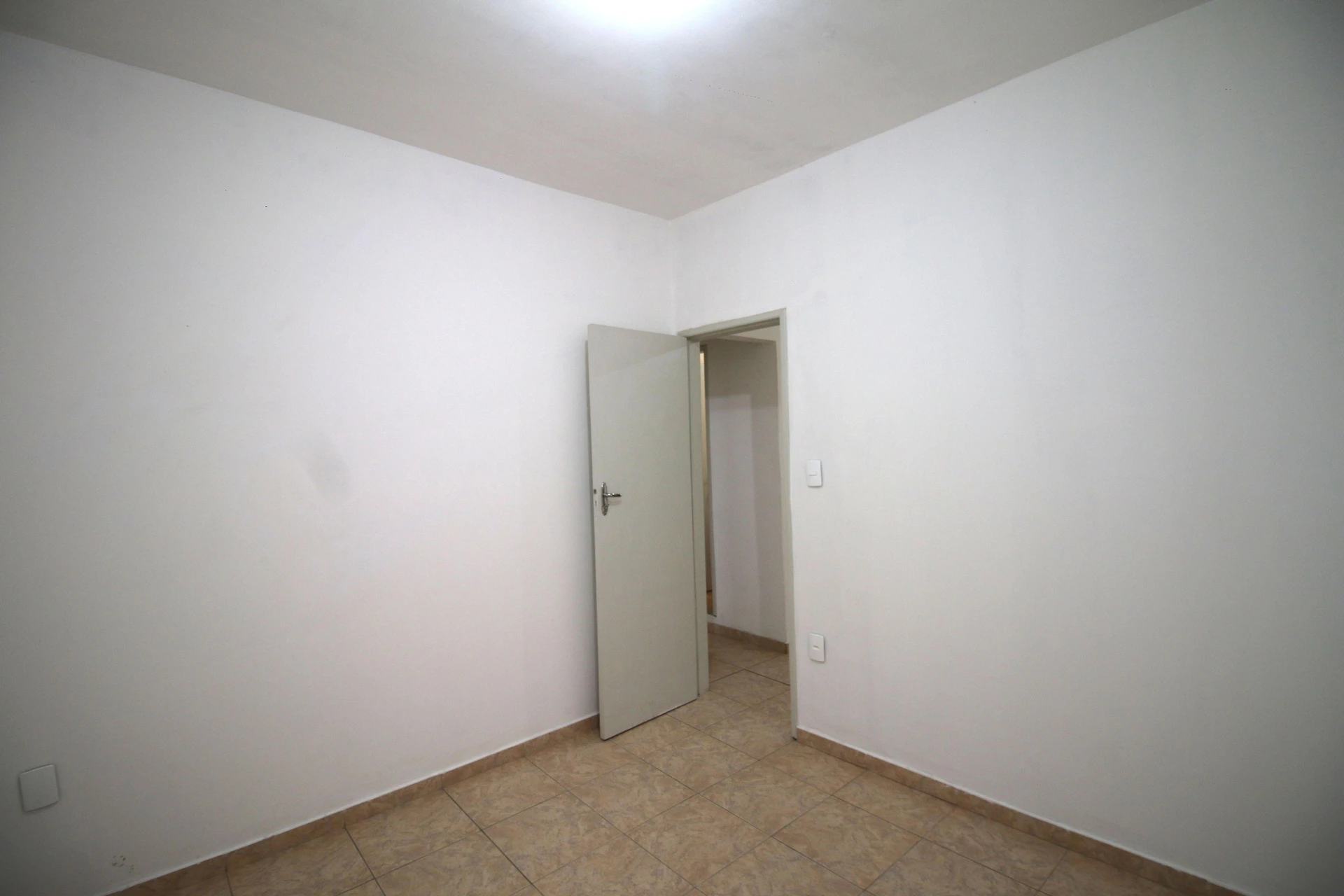 Casa sem mobília com 2 quartos e quintal privativo — photo 33