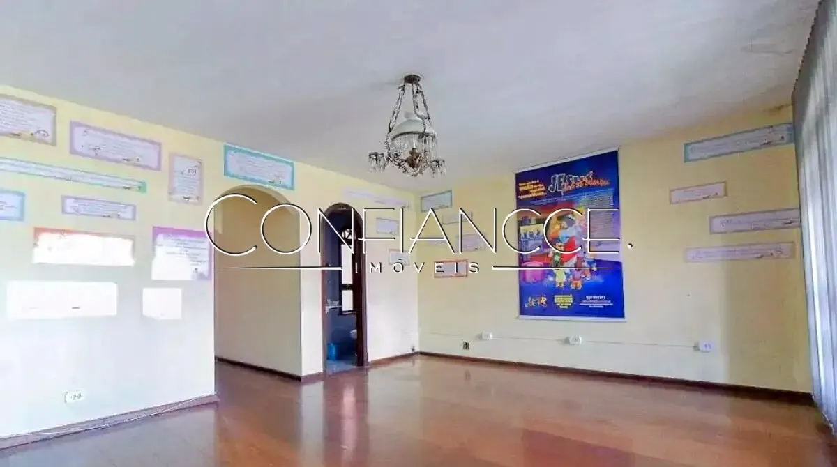 House with 8 bedrooms, 5 baths and 5 parking spots — photo 19