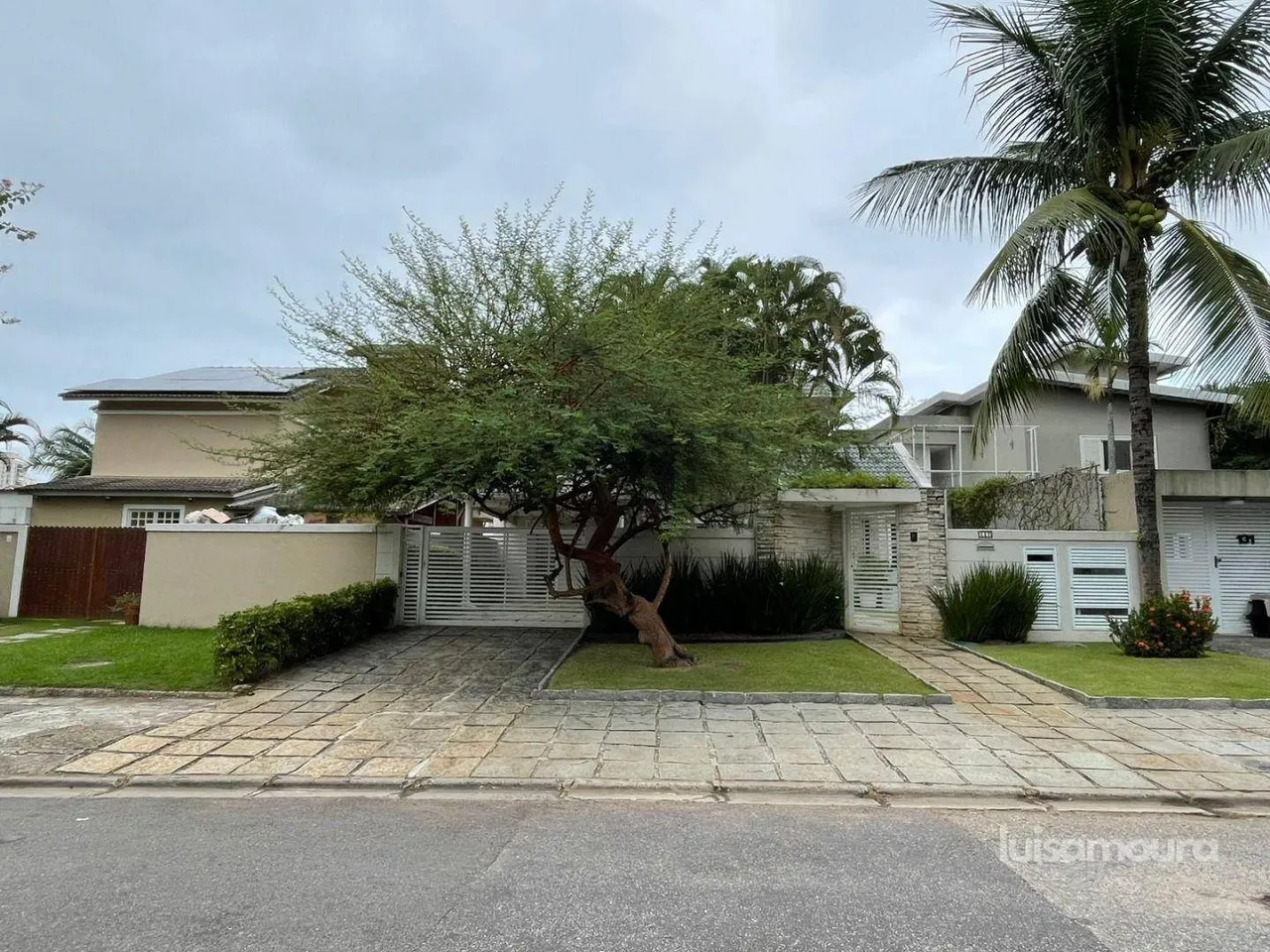 Furnished 4-bedroom house with 5 bathrooms — photo 4