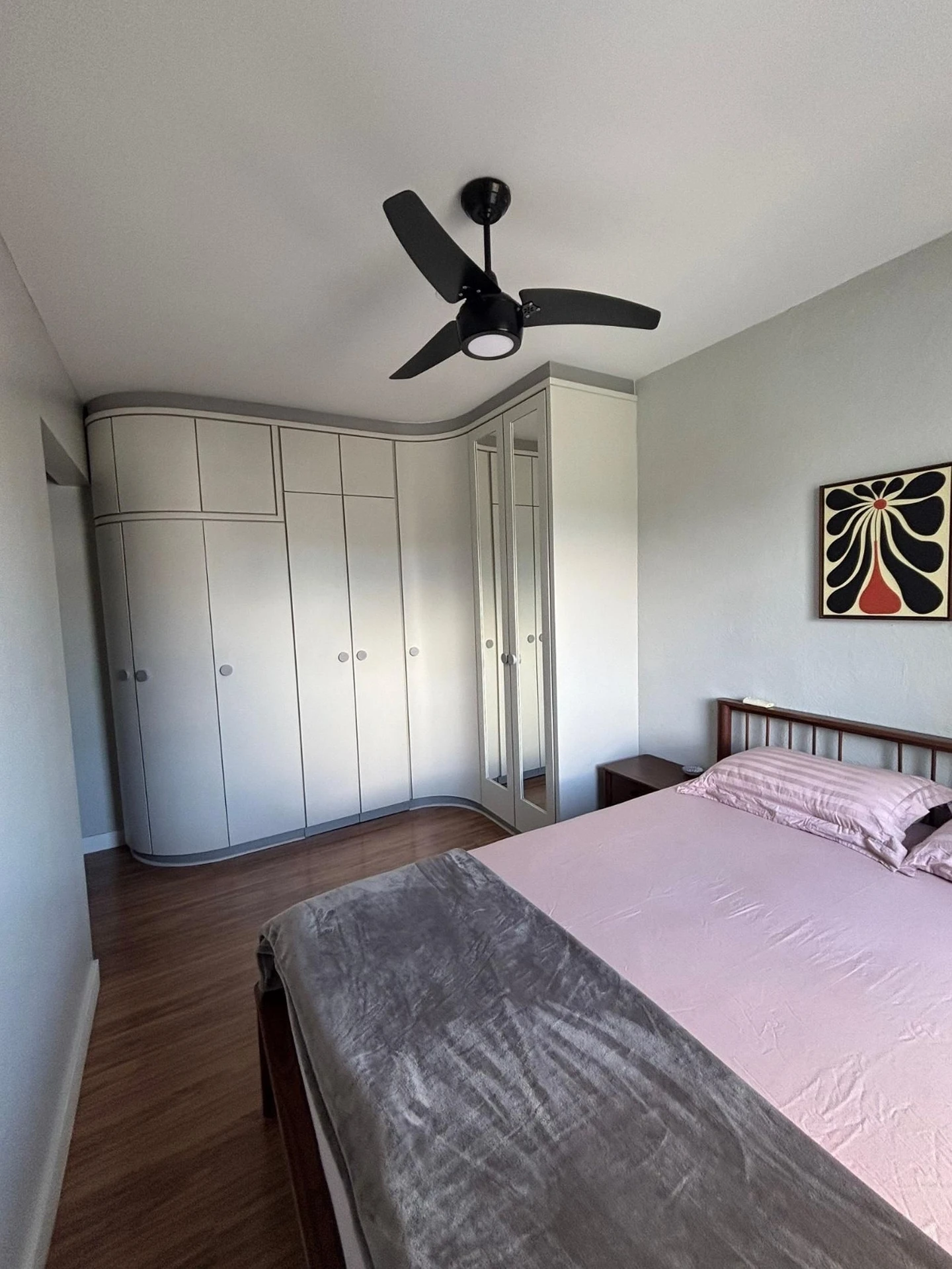 3-bedroom apartment with floor-to-ceiling windows — photo 3