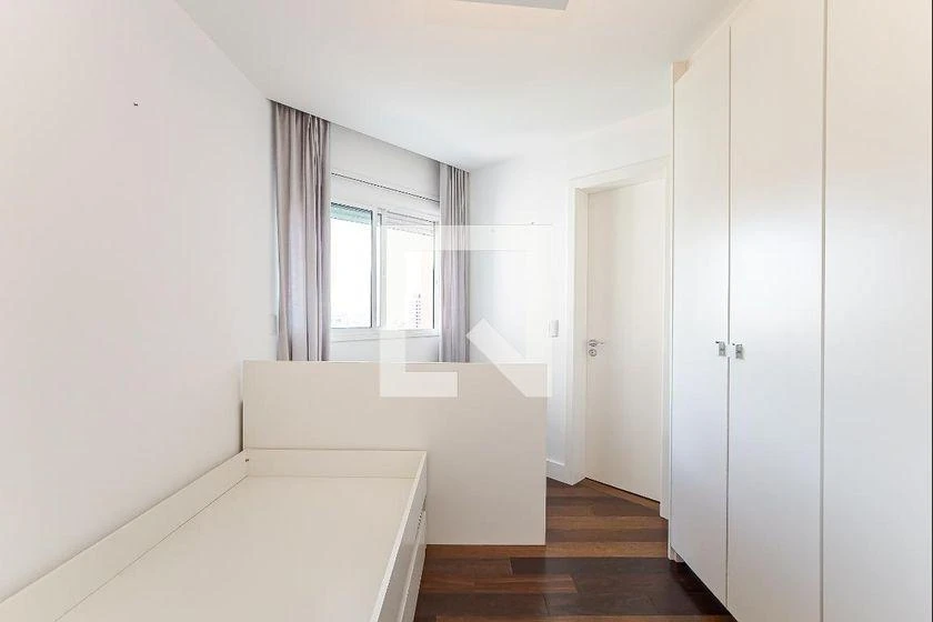 Furnished apartment with 3 en-suite bedrooms and 211 m² — photo 28