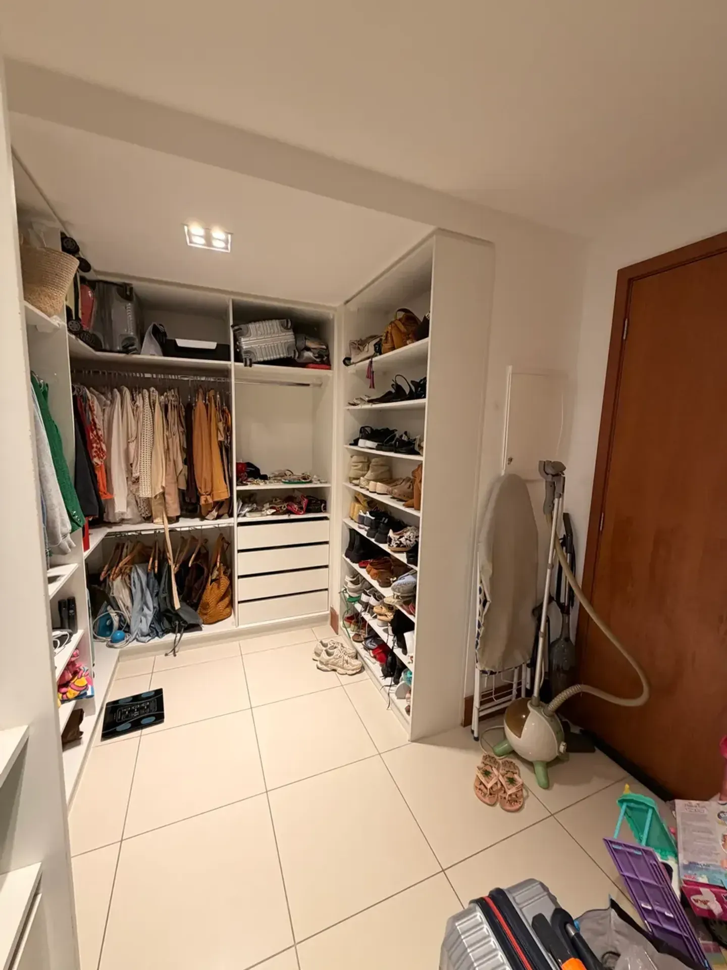 Furnished apartment, 148 m², with a jacuzzi — photo 35