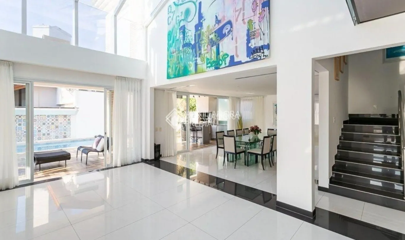 Furnished house with 6 en-suite bedrooms and 7 baths — photo 42