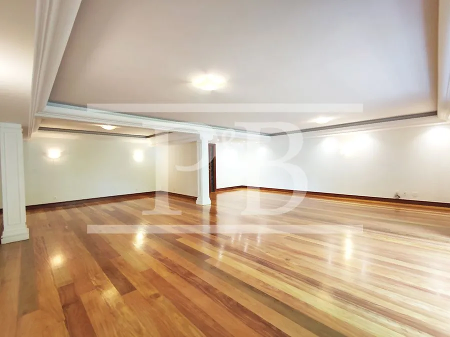 Apartamento com 4 dormitórios e closet tipo walk-in — photo 6