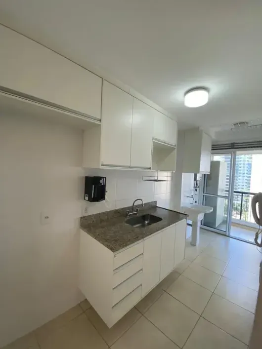 Apartamento de 2 quartos com cozinha a gás e varanda — photo 20
