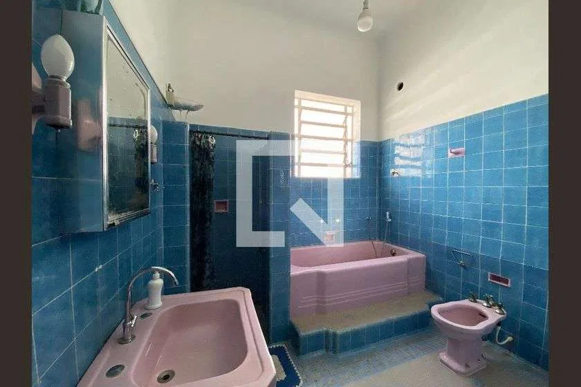 Casa para locação com varanda e 4 quartos, 1147 m² — photo 28