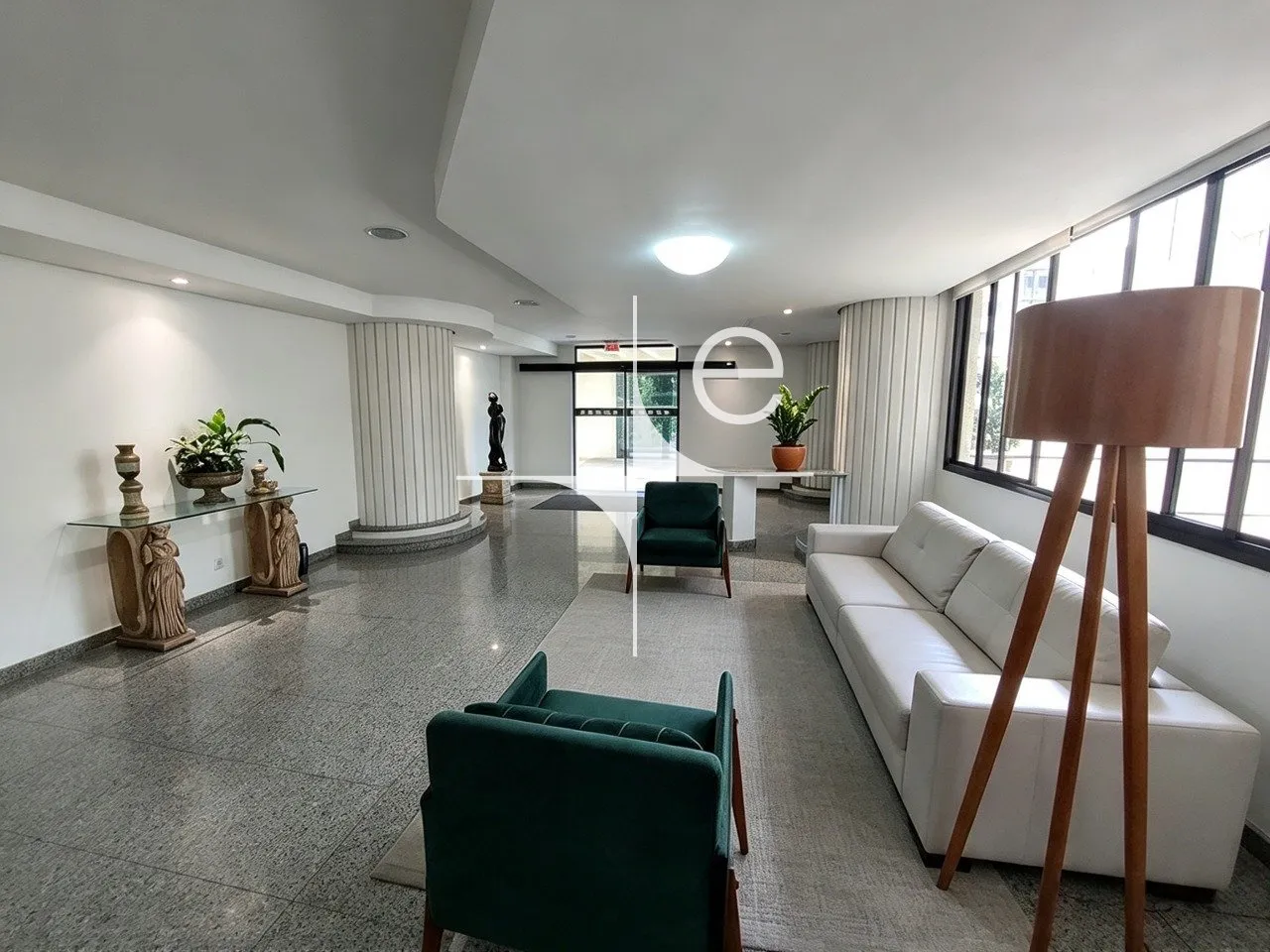 Apartamento de 2 quartos com closet, Centro — photo 14