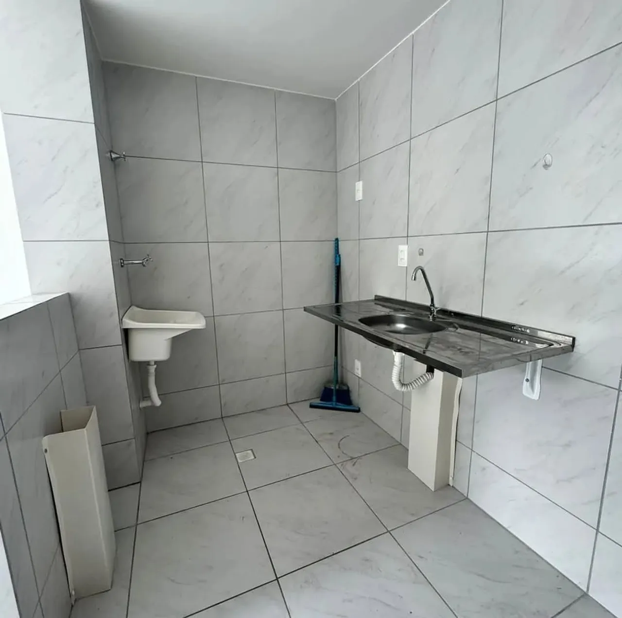 Квартира с 2 спальнями, в доме есть тренажёрный зал — photo 9