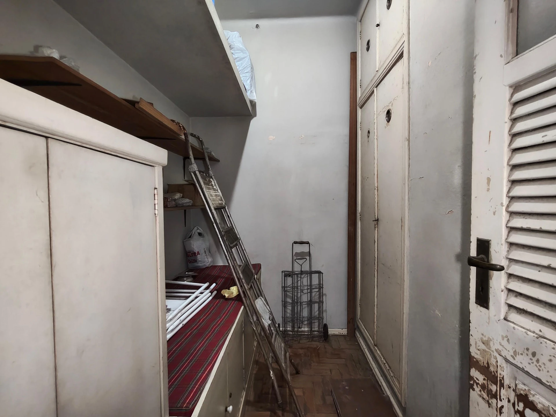 Apartamento mobiliado com 3 quartos e cozinha a gás — photo 48