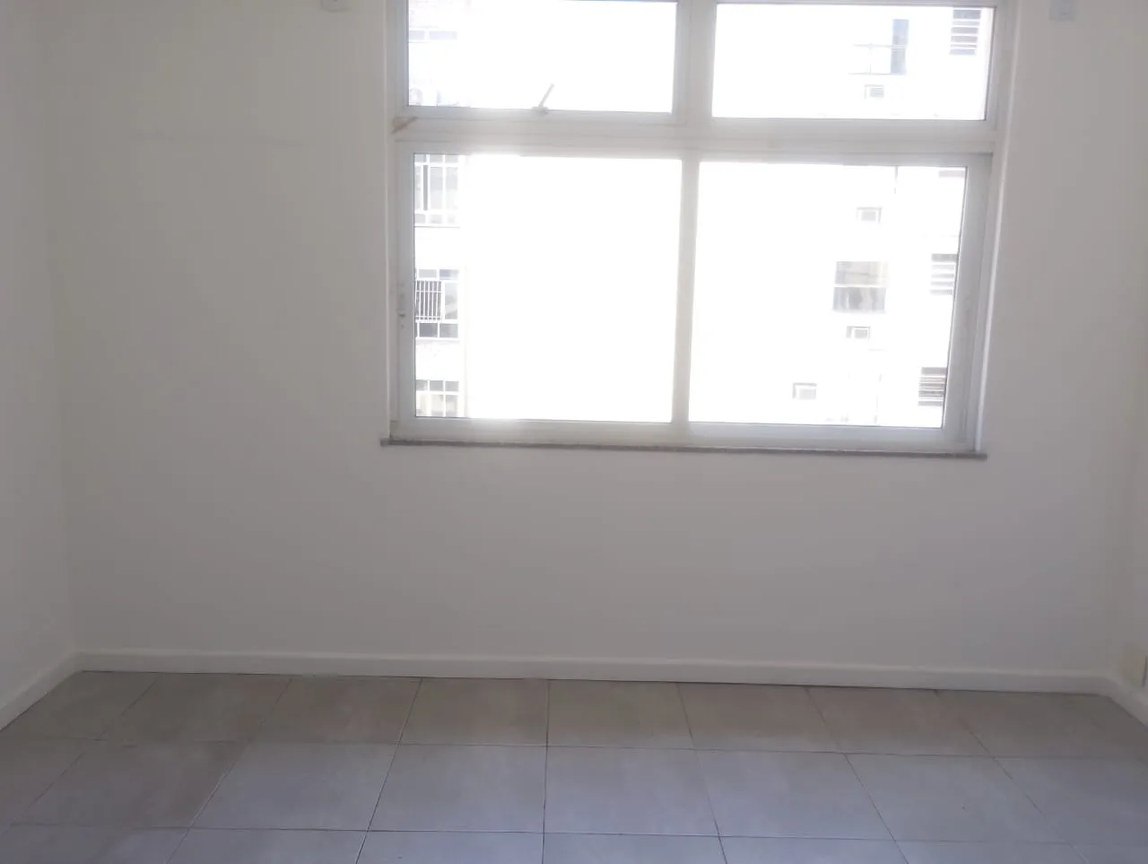 Apartamento com cozinha fechada e 3 quartos — photo 16