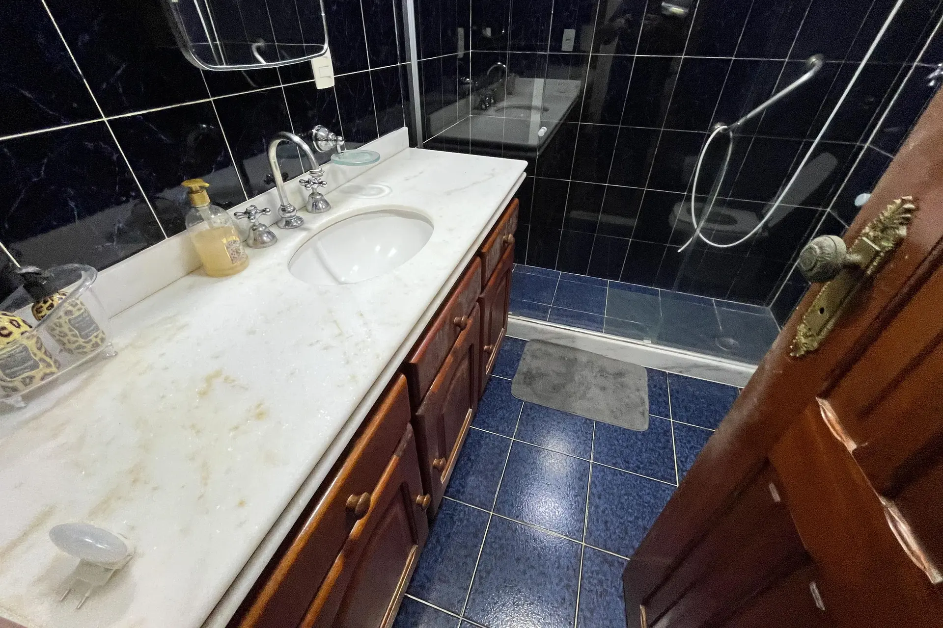 Будинок із 3 спальнями та дерев'яною підлогою або ламінатом — photo 23