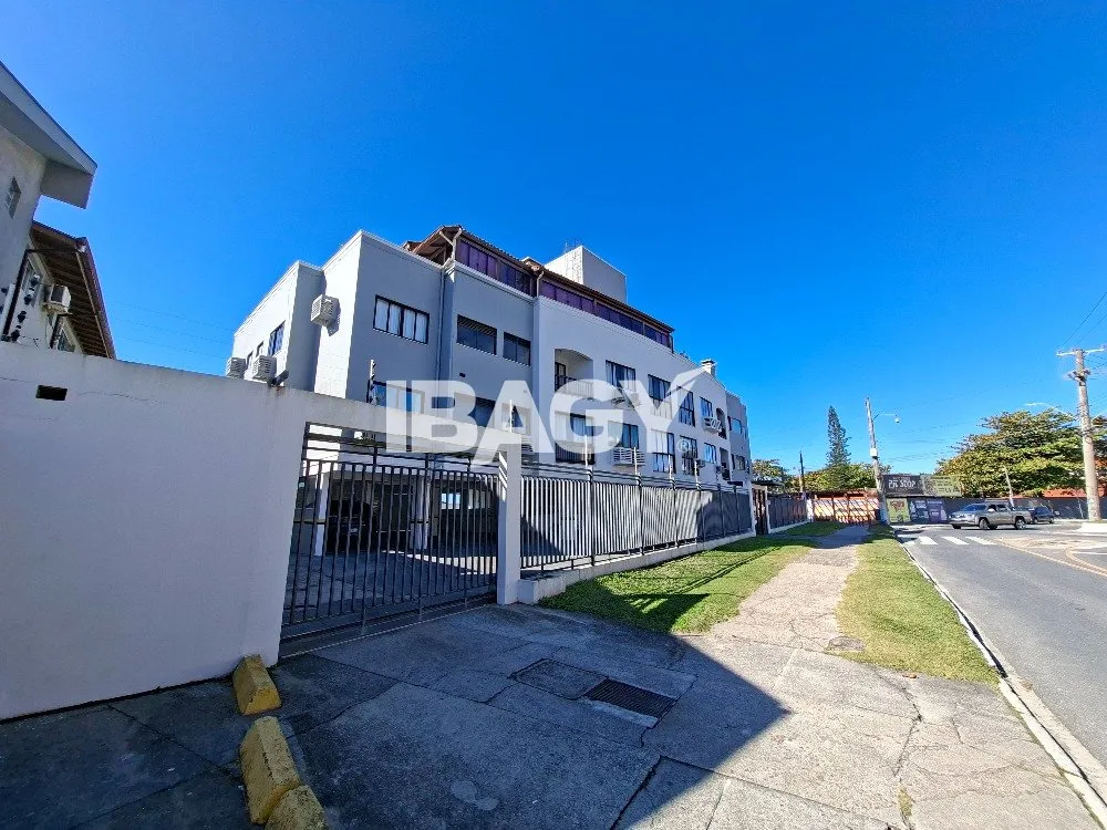 Квартира с 2 спальнями, балконом и встроенным грилем — photo 16