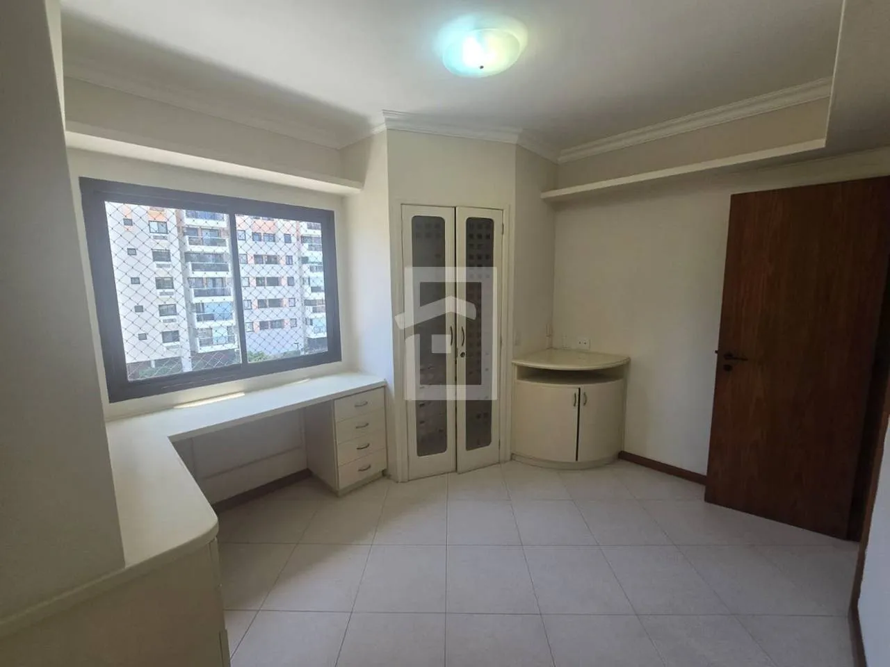Home office in a 3-bedroom apartment, 105 m² — photo 44