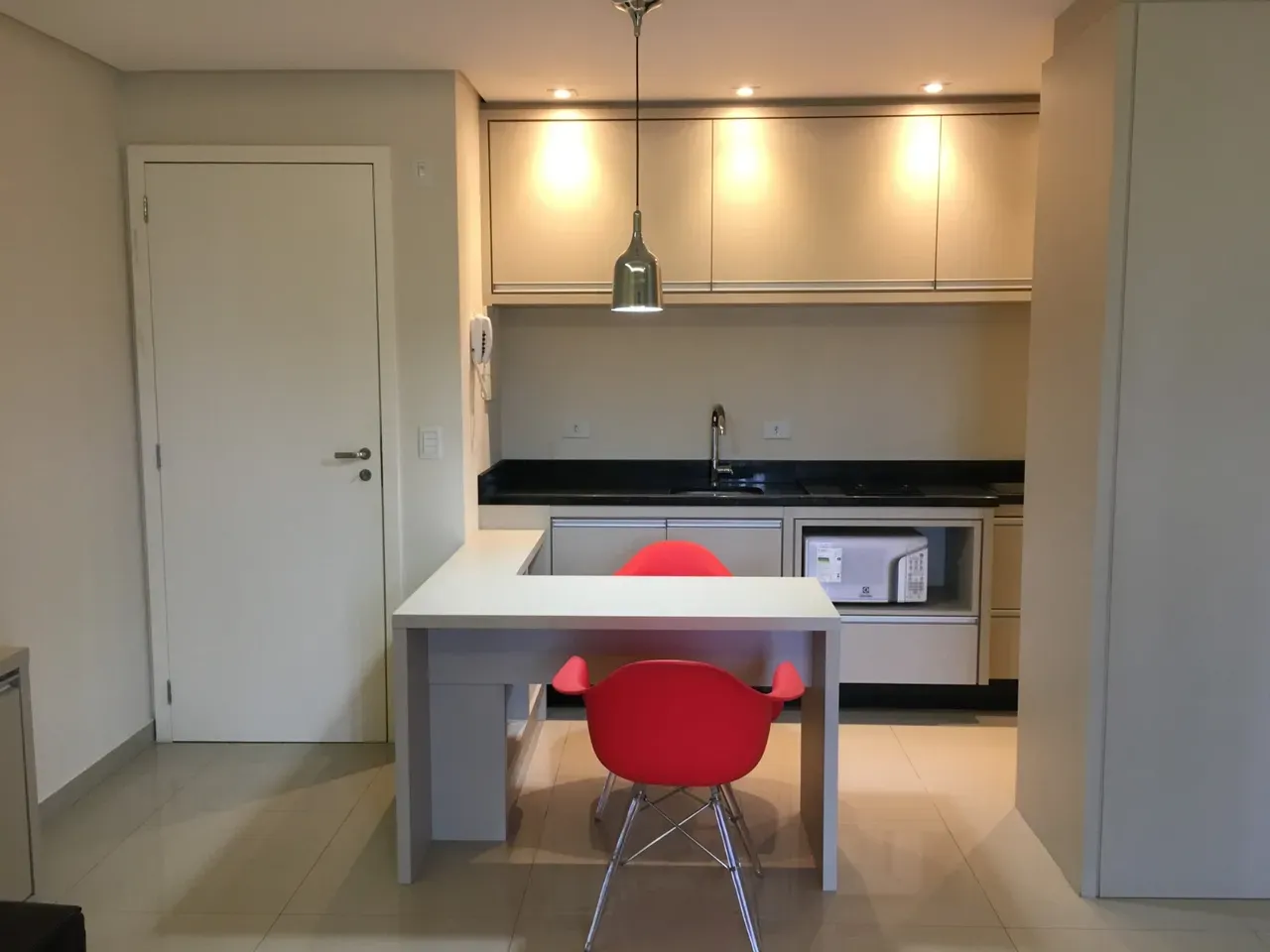 Studio de 34 m² no 15º andar com 1 vaga e 1 banheiro