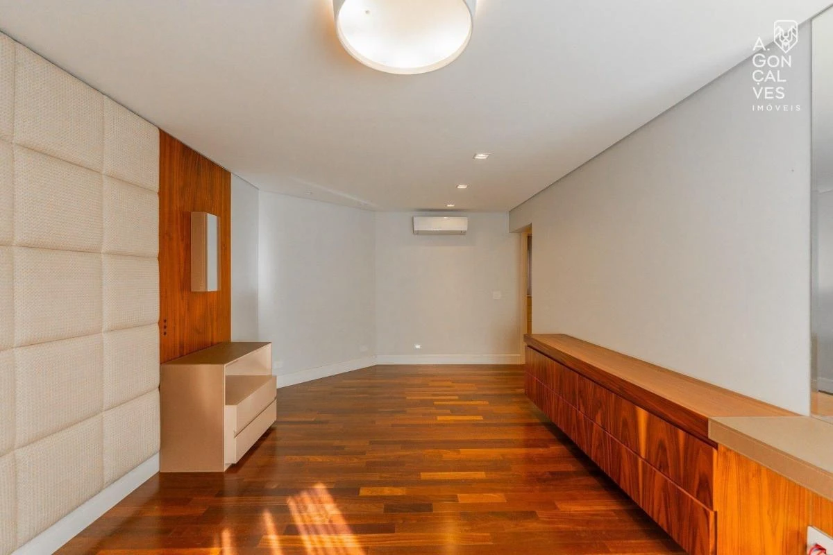 Робоче місце та 5 спалень: квартира 442 м² — photo 9
