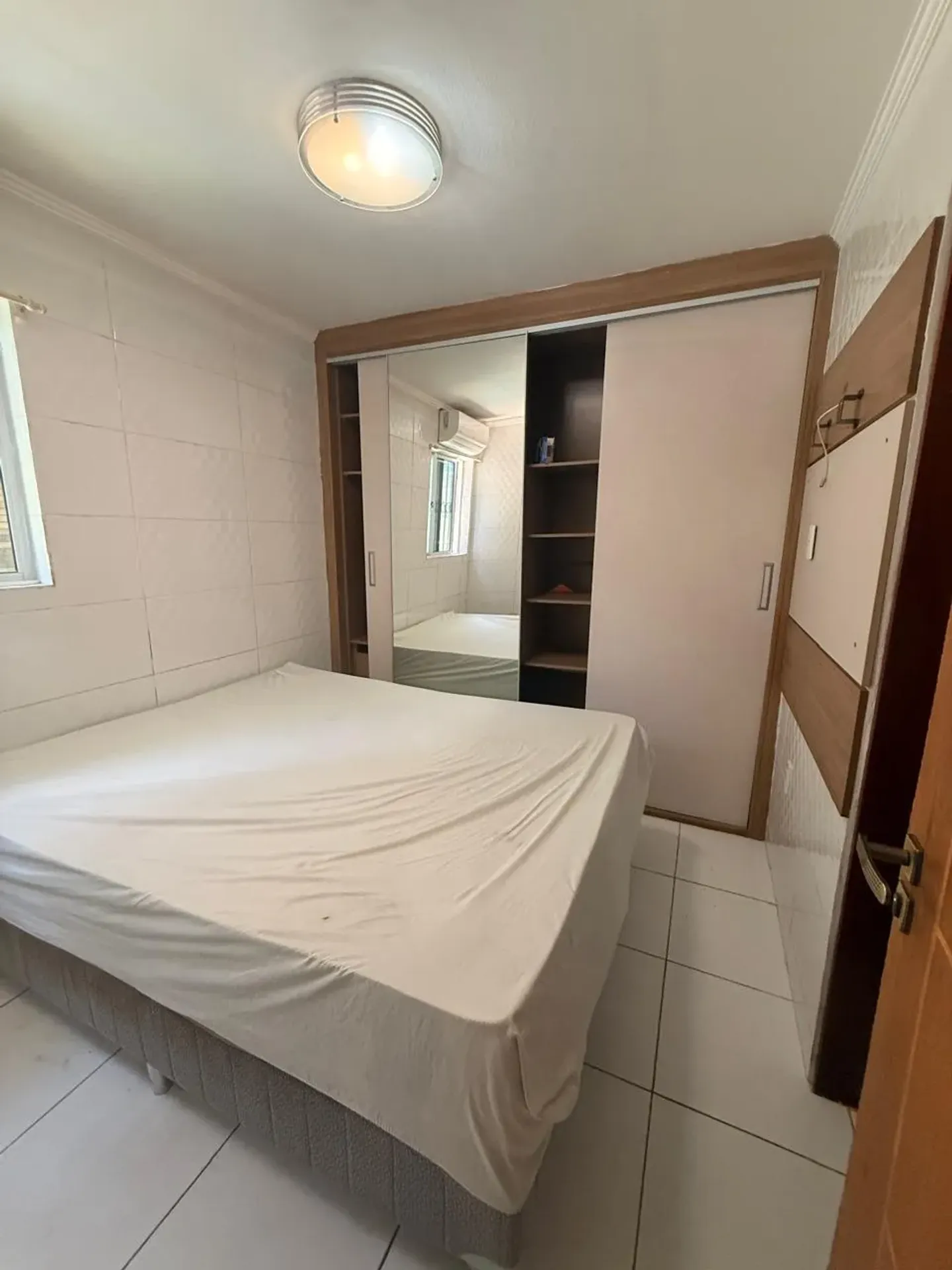 Балкон с грилем и 3 спальни: квартира 100 м² — photo 3