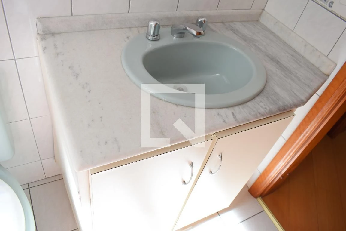 3-bedroom apartment with a washing machine in Curitiba — photo 45