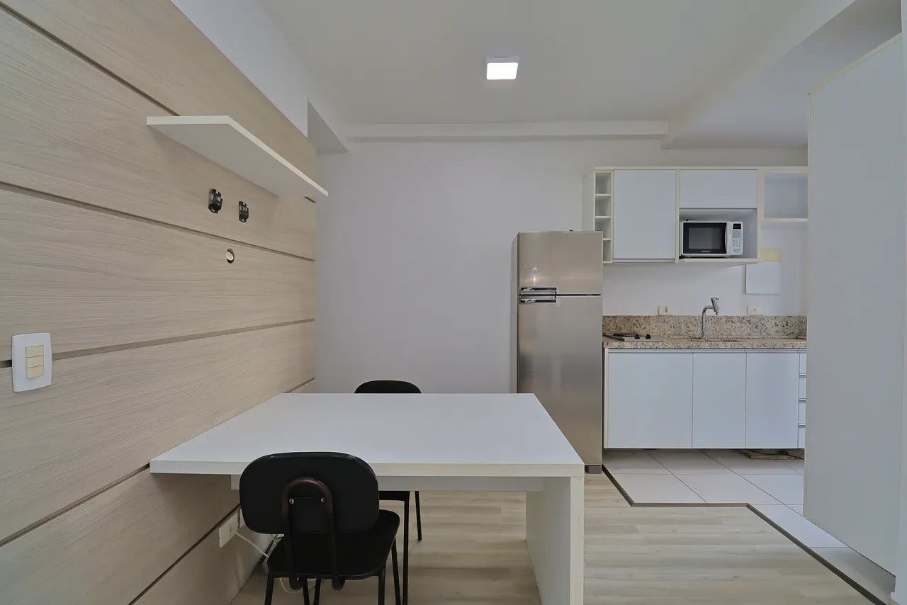 Apartamento amueblado de 1 dormitorio con cocina compacta — photo 7