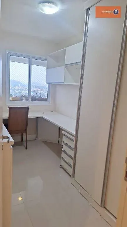 Apartamento mobiliado com 3 dormitórios e varanda — photo 9