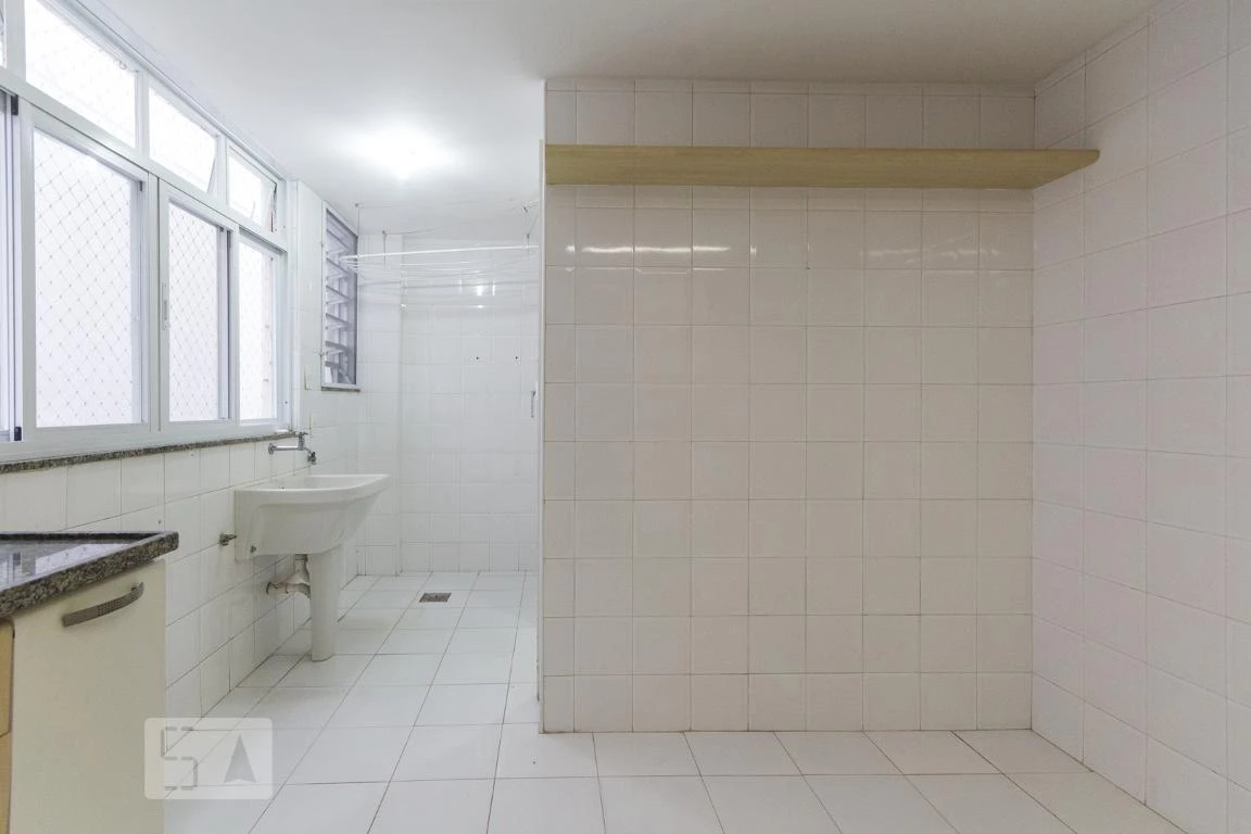 195 m² rental apartment with 3 bedrooms and 2 parking spaces — photo 19