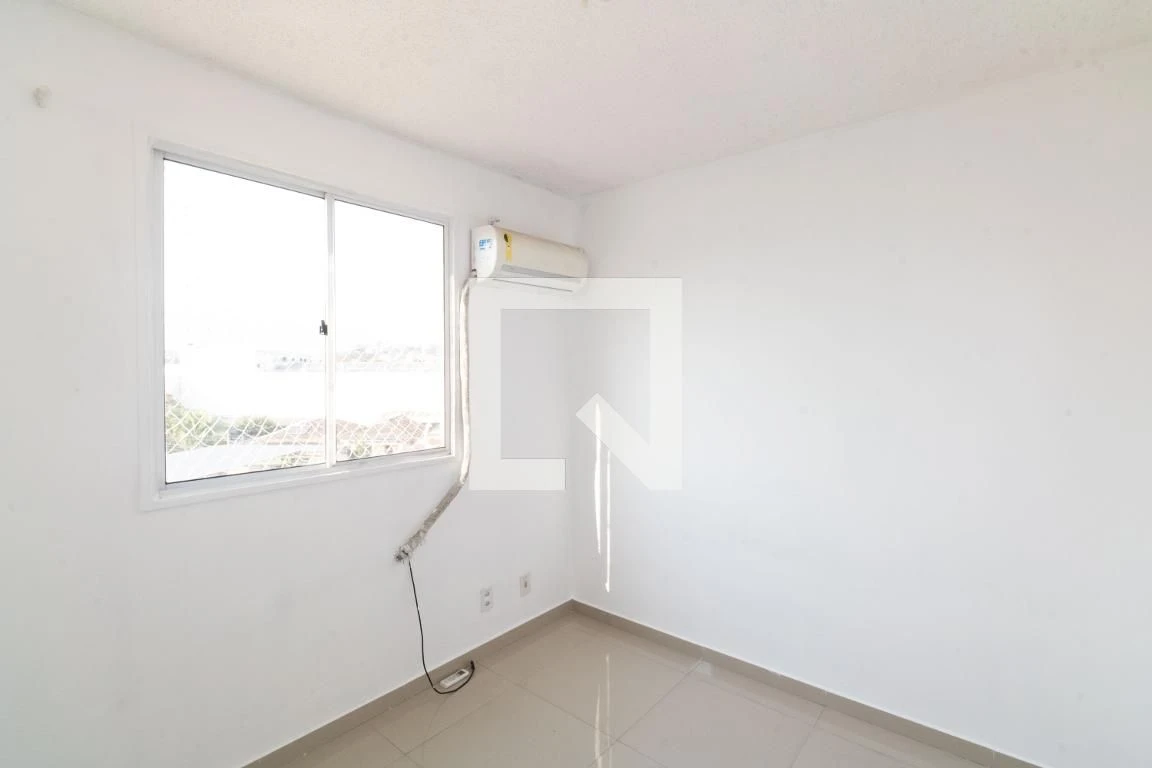Apartamento sem mobília com churrasqueira na varanda — photo 25