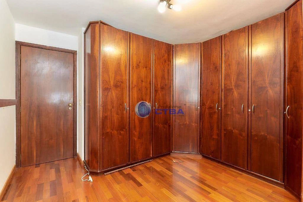 House, 164 m², with wood or laminate floors — photo 26